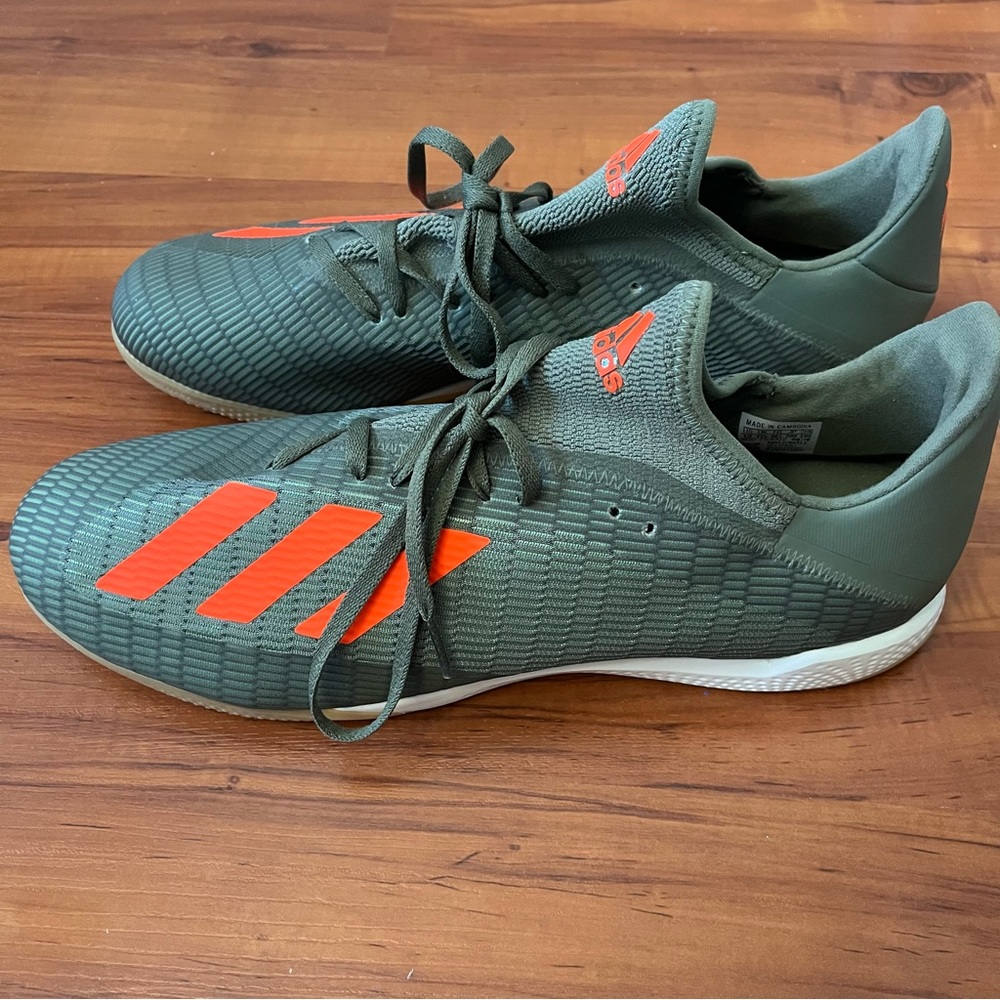 Adidas Mens Indoor floor shoes, size 12 mens.